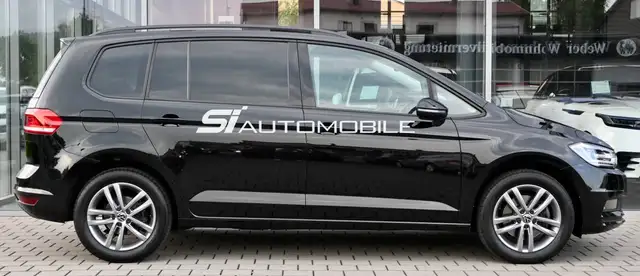 Volkswagen Touran view 6
