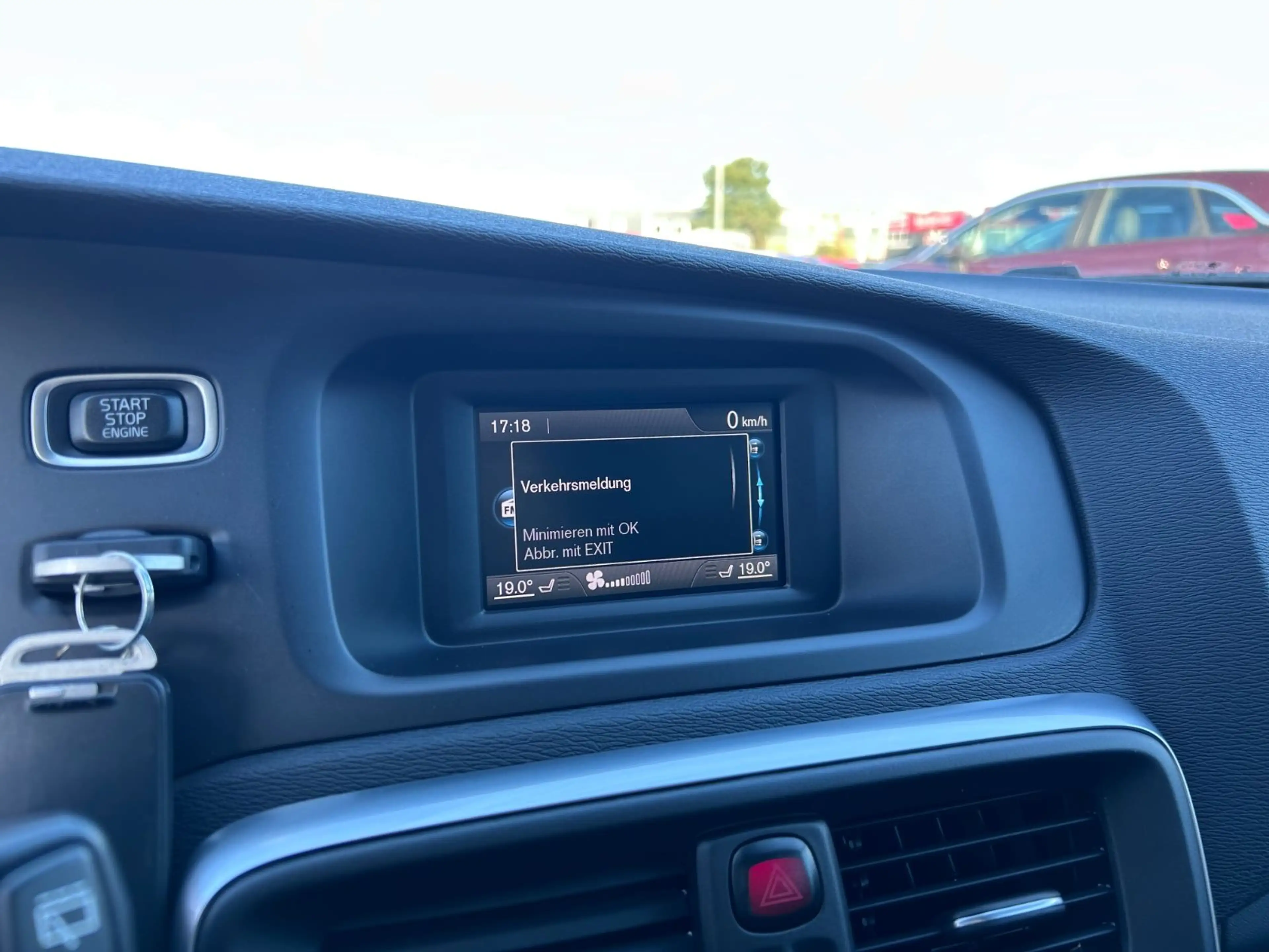 Volvo V40 Momentum*NAVI* — photo 7