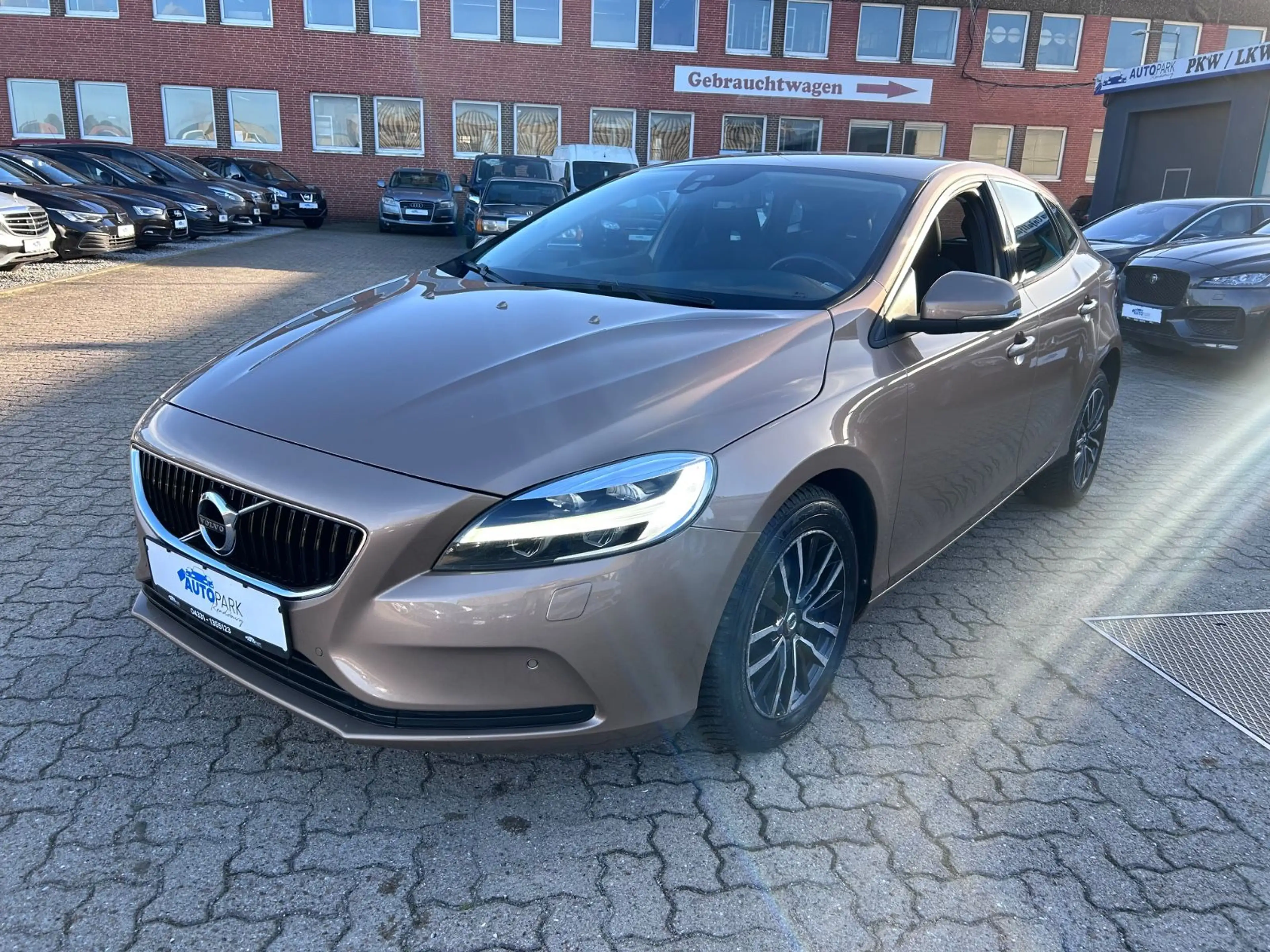 Volvo V40 Momentum*NAVI*