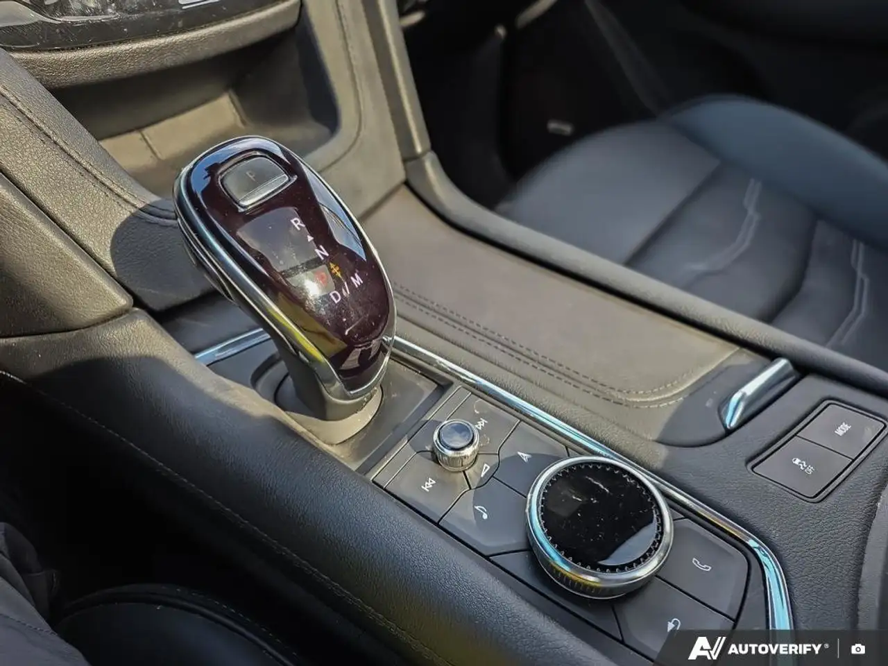 Cadillac XT6 снимка Cadillac XT6