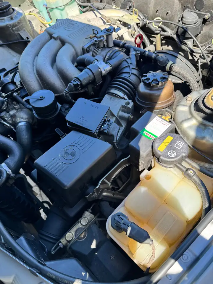 BMW 325i 4WD, foto 6