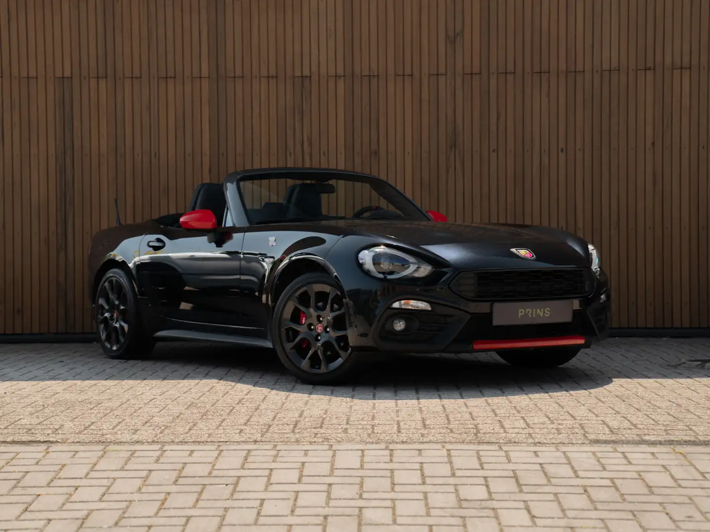 Abarth 124 Spider 1.4 MultiAir Turbo | Handbak | Bose | 1e eigenaar Zwart - 2