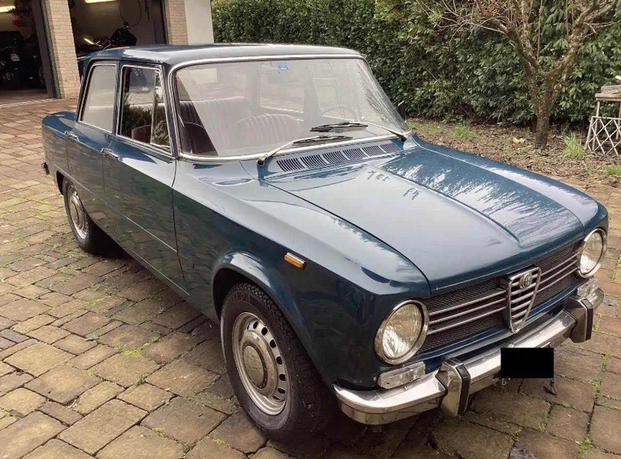 Alfa Romeo Giulia 1300 SUPER, foto 1