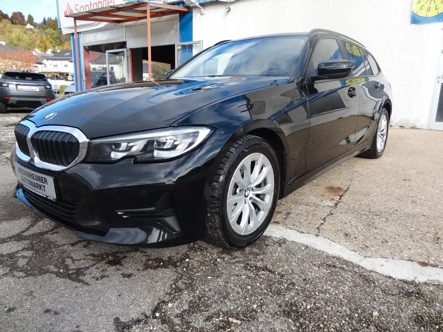 BMW 320 d Advantage/1.Hd/Navi/AHK/Virtual/190PS/ Zwart - 1