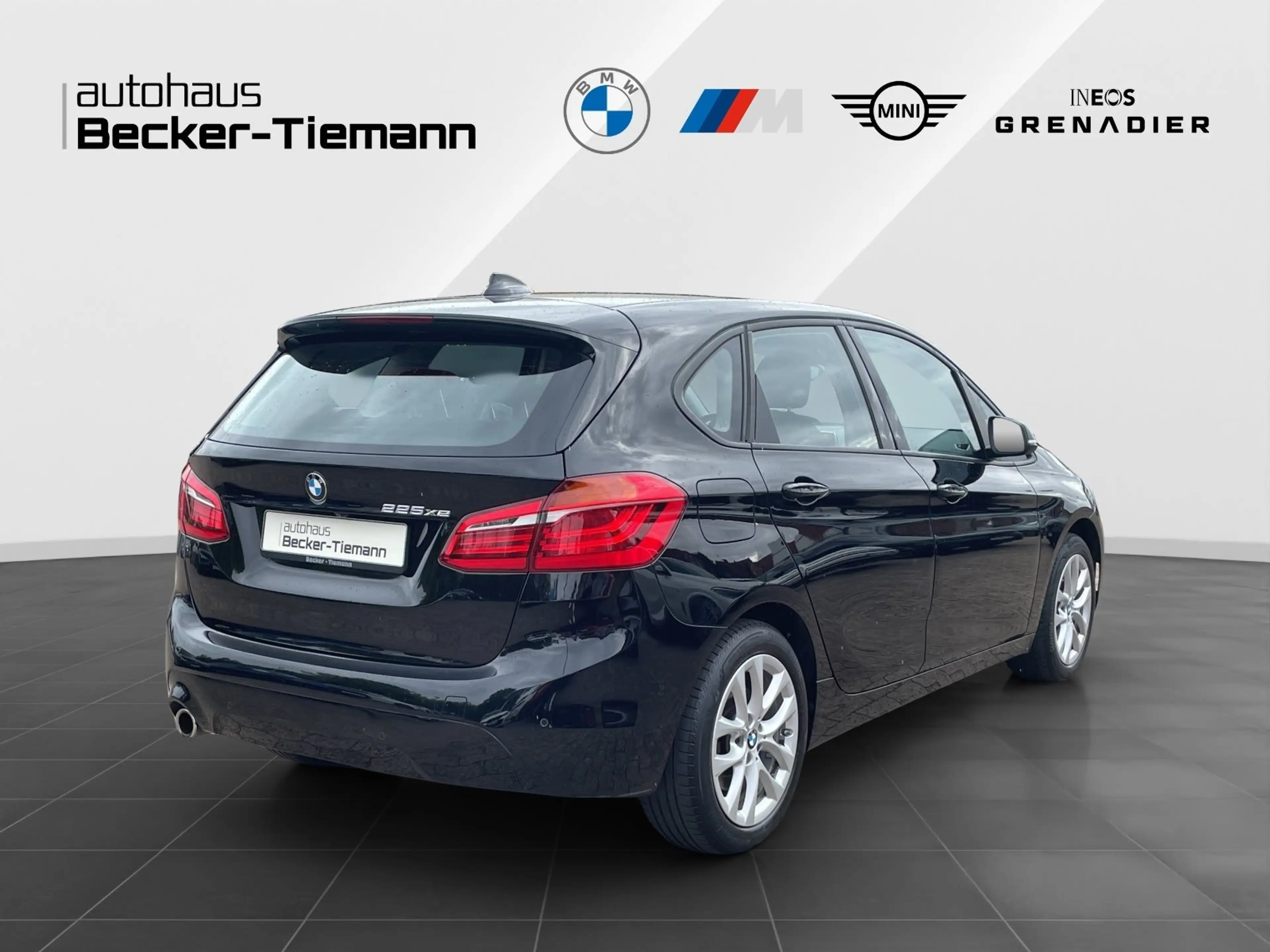 BMW 225 xe Active Tourer/ RFK/ Navigation/ LED — photo 7