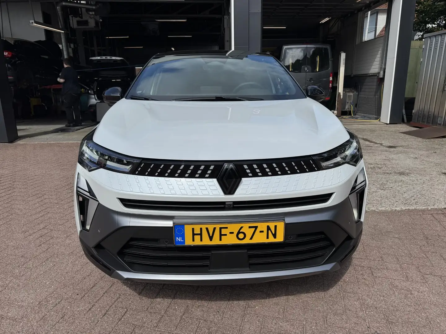Renault Captur 1.6 E-Tech 145 esprit Alpine+Pack Light&Sound!! Blanc - 2