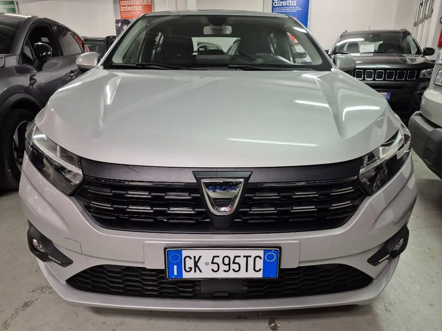 Dacia Sandero Streetway 1.0 sce 65cv "Comfort SL" SOLO 22.000KM Silber - 2
