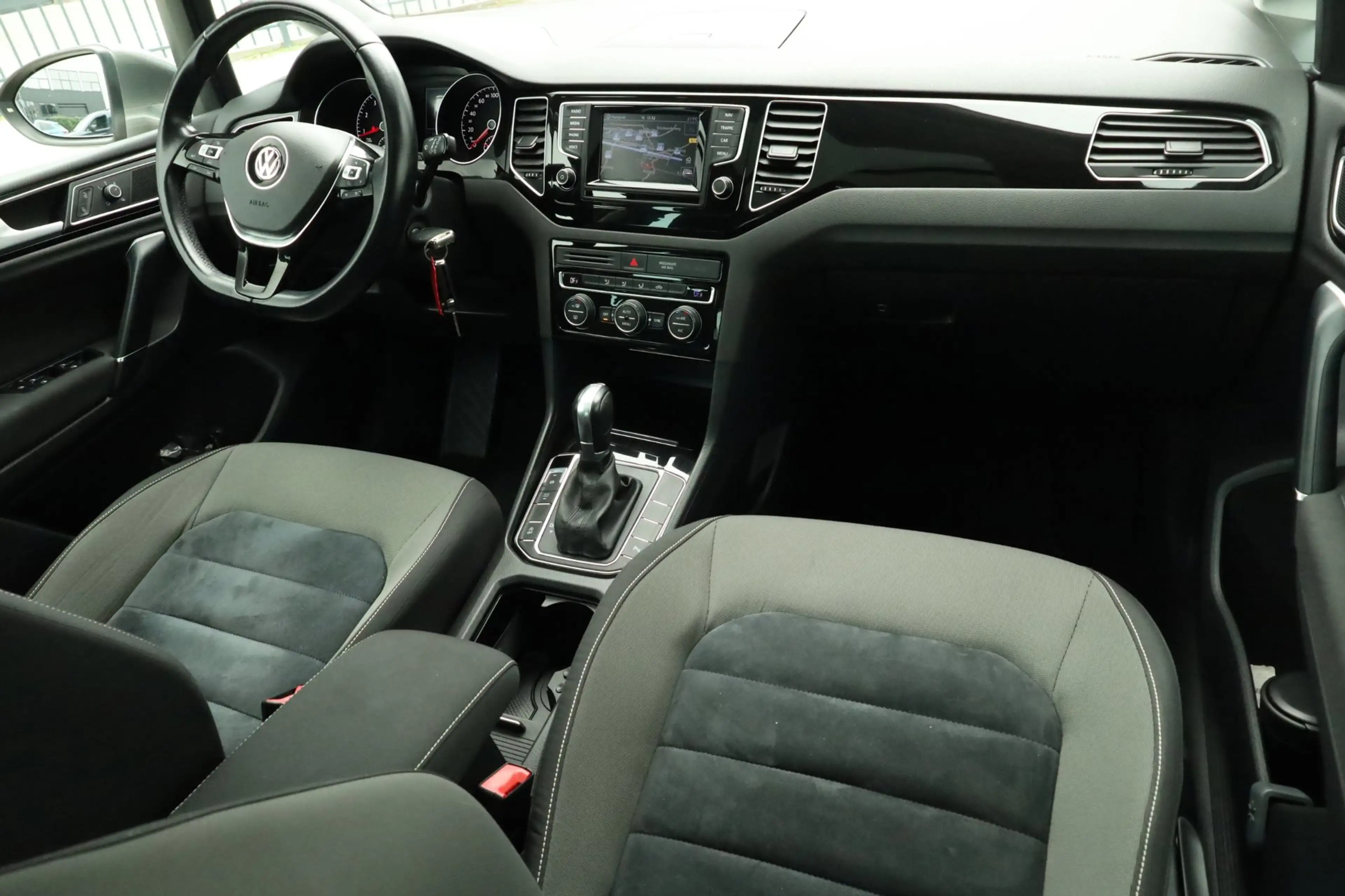 Volkswagen Golf Sportsvan 1.4 TSI Highline Pano Trekhaak — photo 10