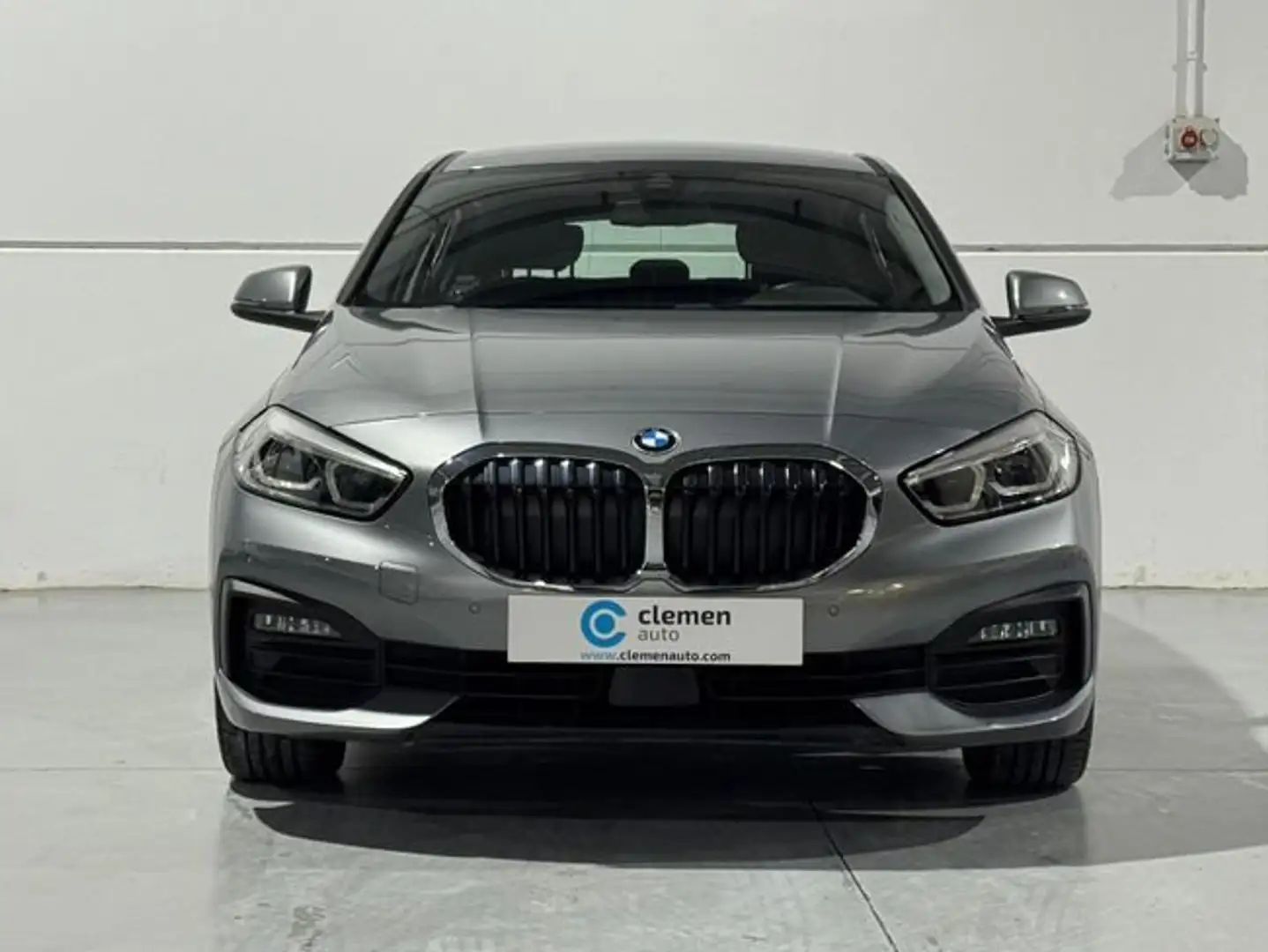 BMW 118 118iA Grau - 2