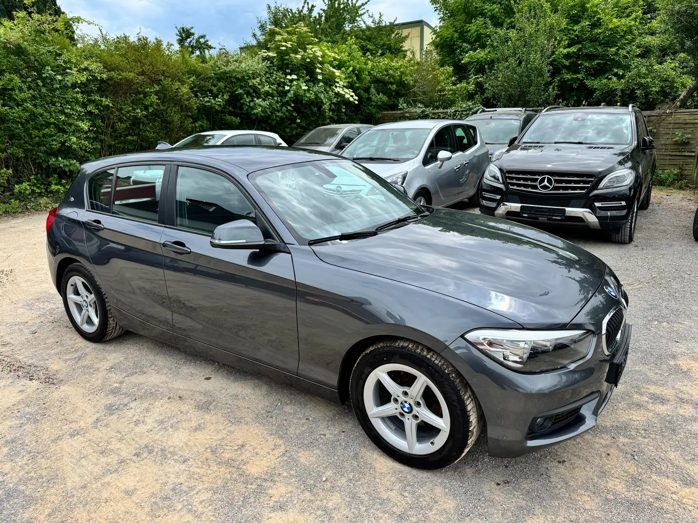 BMW 116 116i Grijs - 2