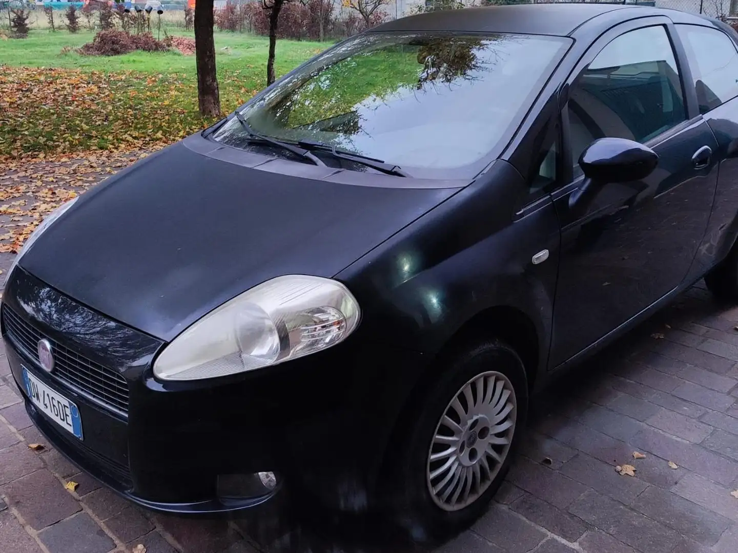 Fiat Grande Punto Grande Punto 3p 1.4 natural power Active 77cv Nero - 1