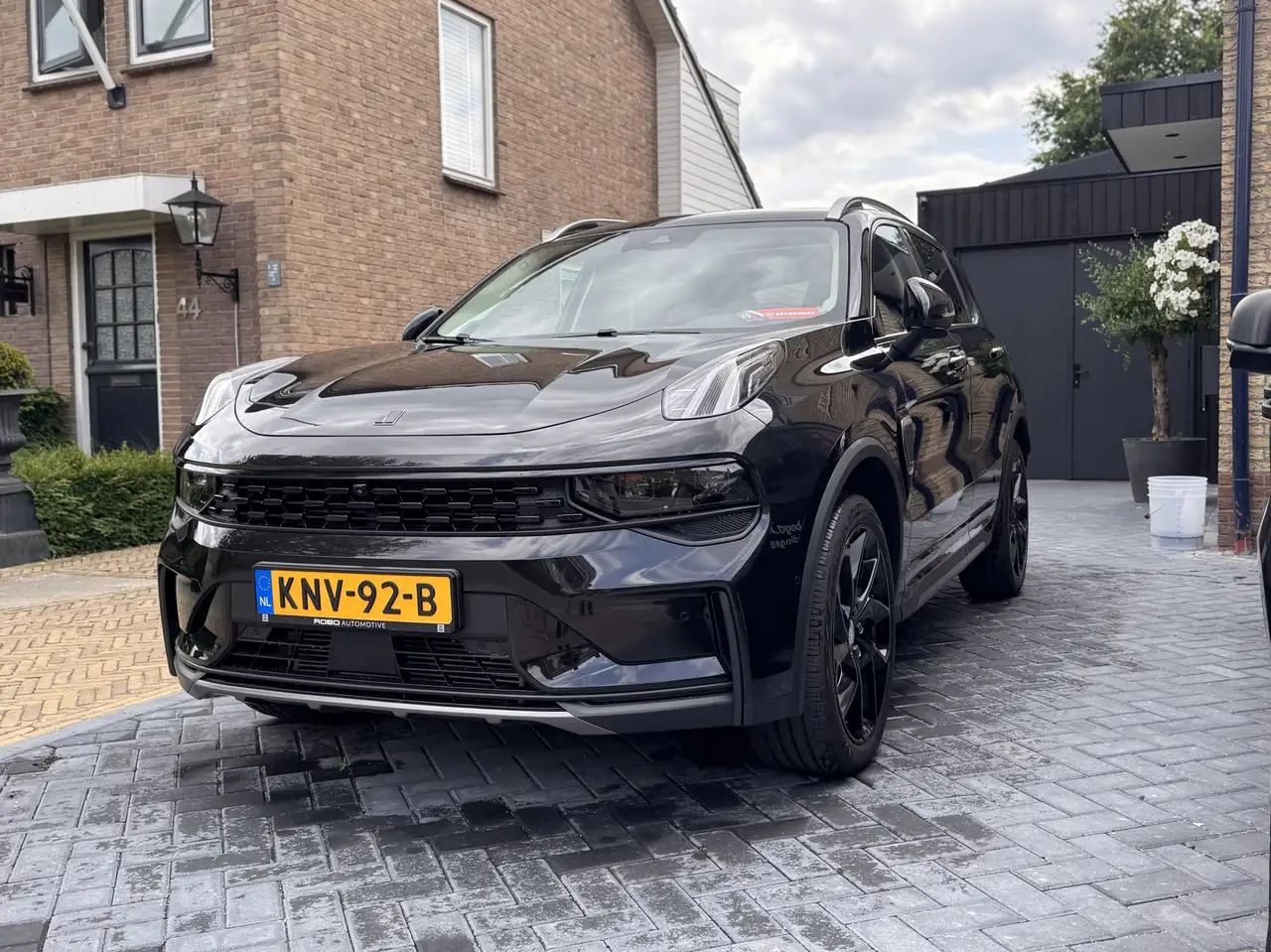 Lynk & Co 01 2023