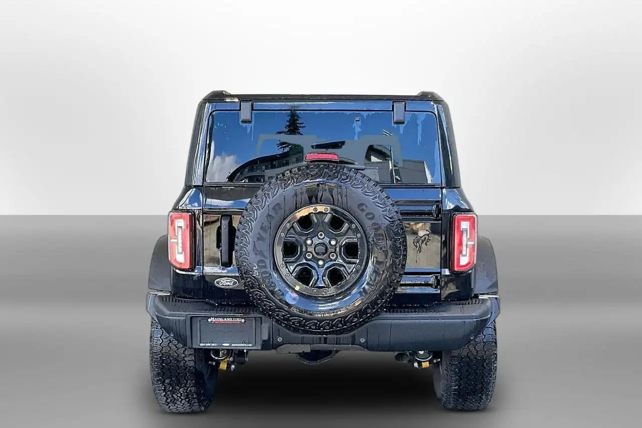 Ford Bronco снимка Ford Bronco