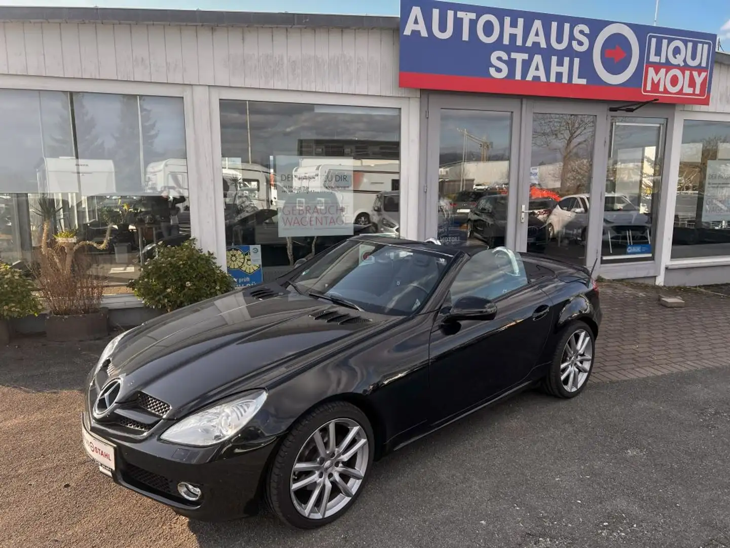 Mercedes-Benz SLK 300 Černá - 2
