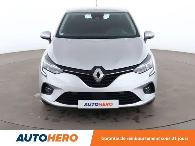 Renault Clio view 9