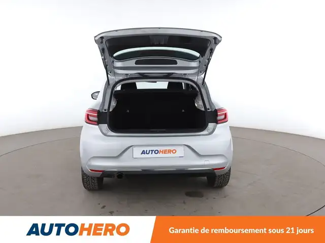 Renault Clio view 16