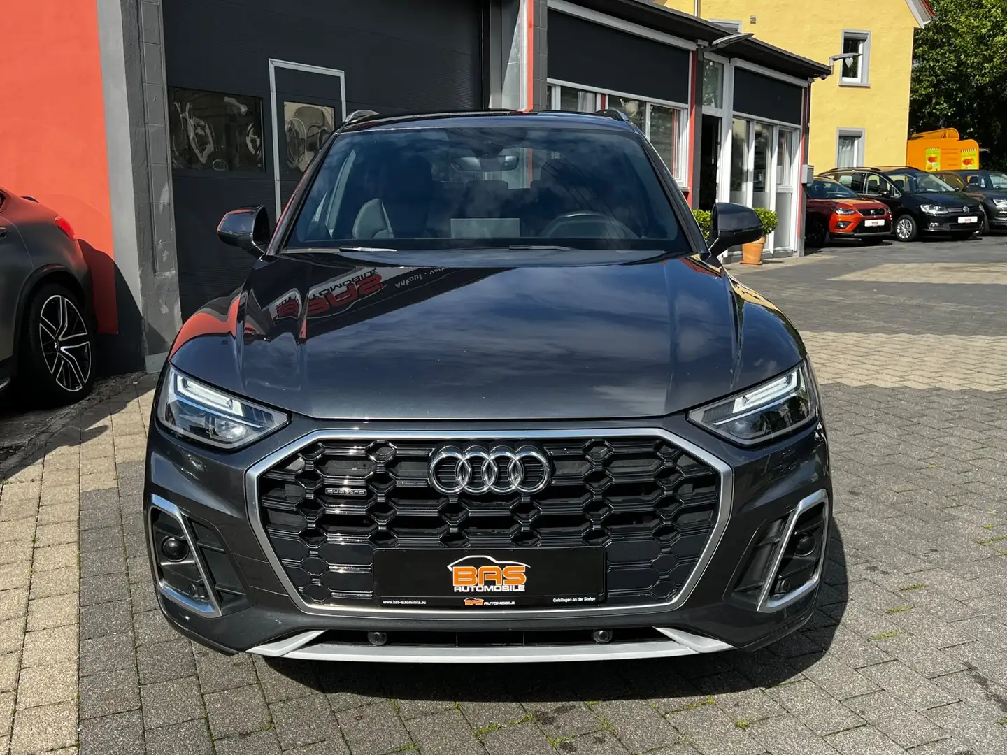 Audi Q5 40TDI quattro S line*NAVI*LED*AHK*KAM*VIRTUAL Grau - 2