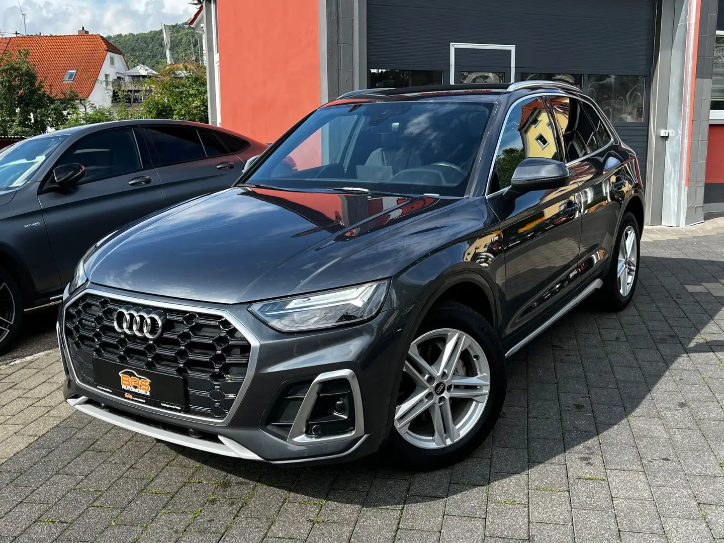 Audi Q5 40TDI quattro S line*NAVI*LED*AHK*KAM*VIRTUAL Grau - 1
