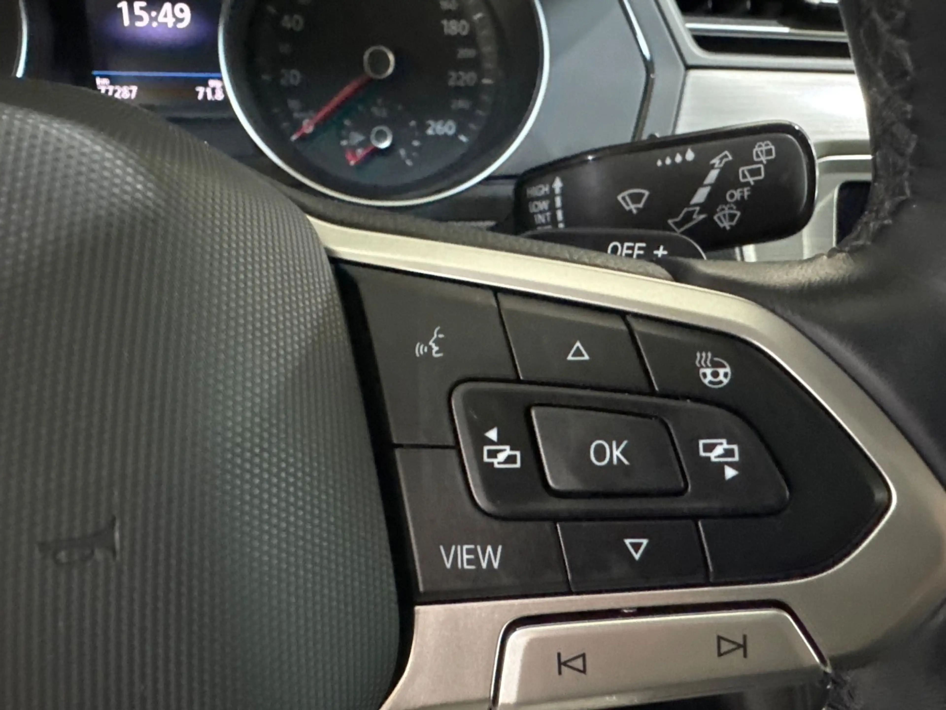 Volkswagen Passat Variant 2.0TDI Aut. AHK Navi LED RfK — photo 12