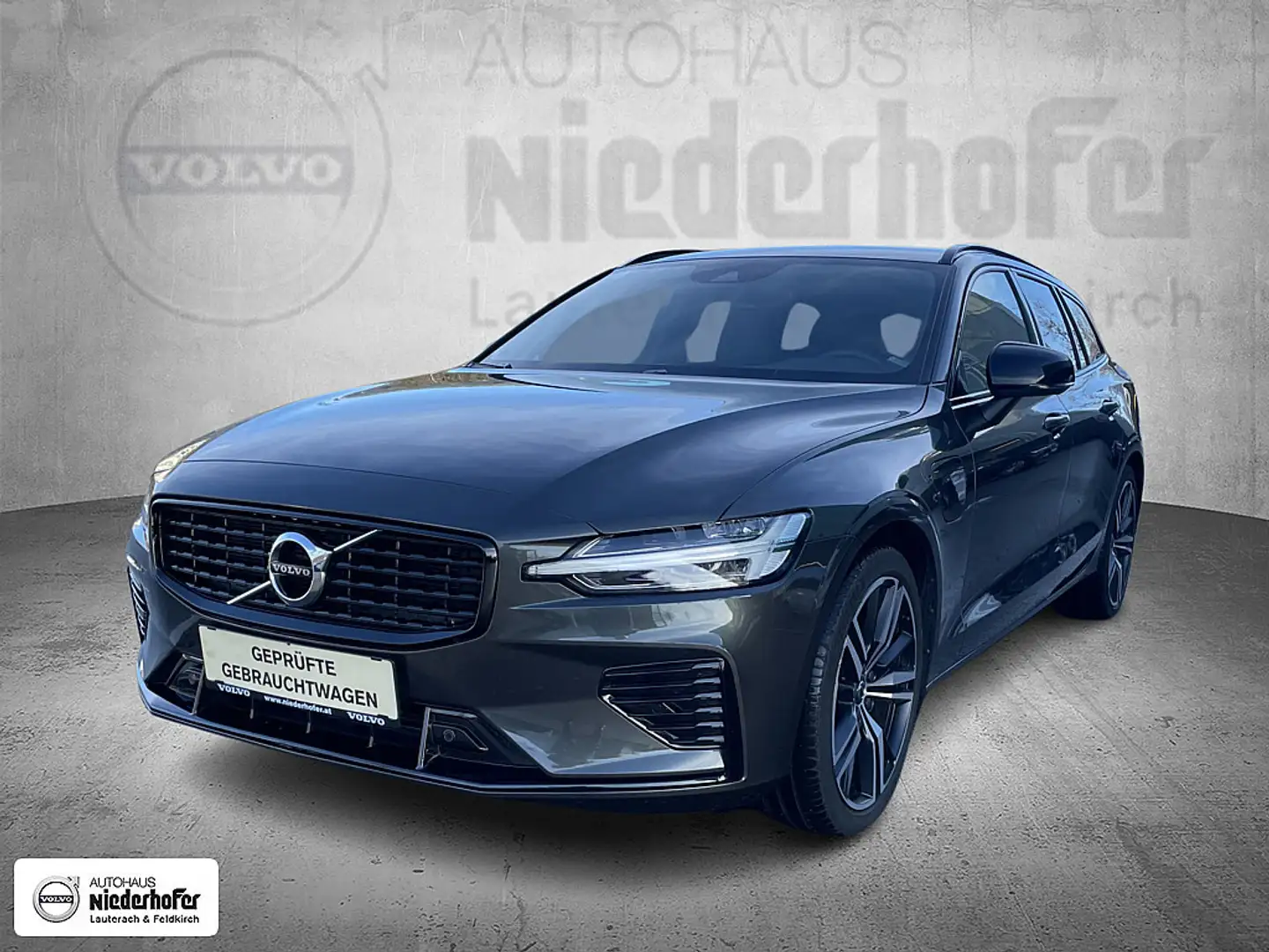 Volvo V60 T6 AWD R-Design Gris - 1
