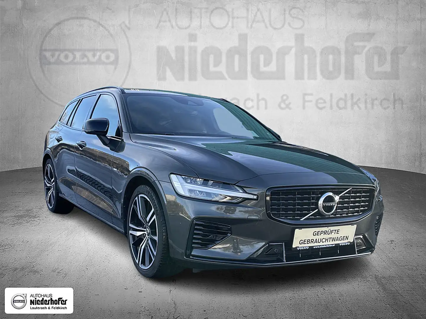 Volvo V60 T6 AWD R-Design Gris - 2