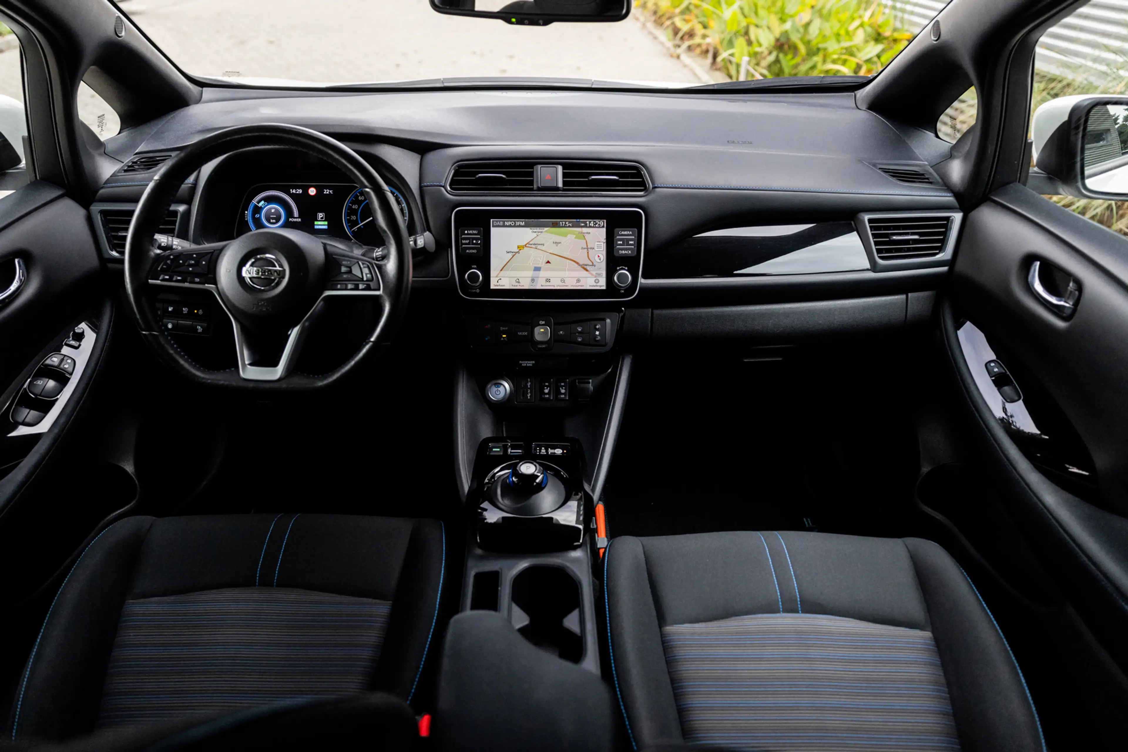 Nissan Leaf N-Connecta 40 kWh | ProPilot | 360 Camera | Apple — photo 5