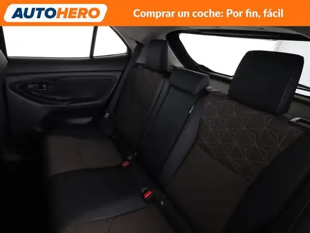 Toyota Yaris Cross view 15
