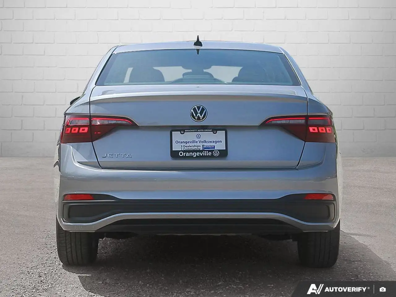 Volkswagen Jetta снимка Volkswagen Jetta