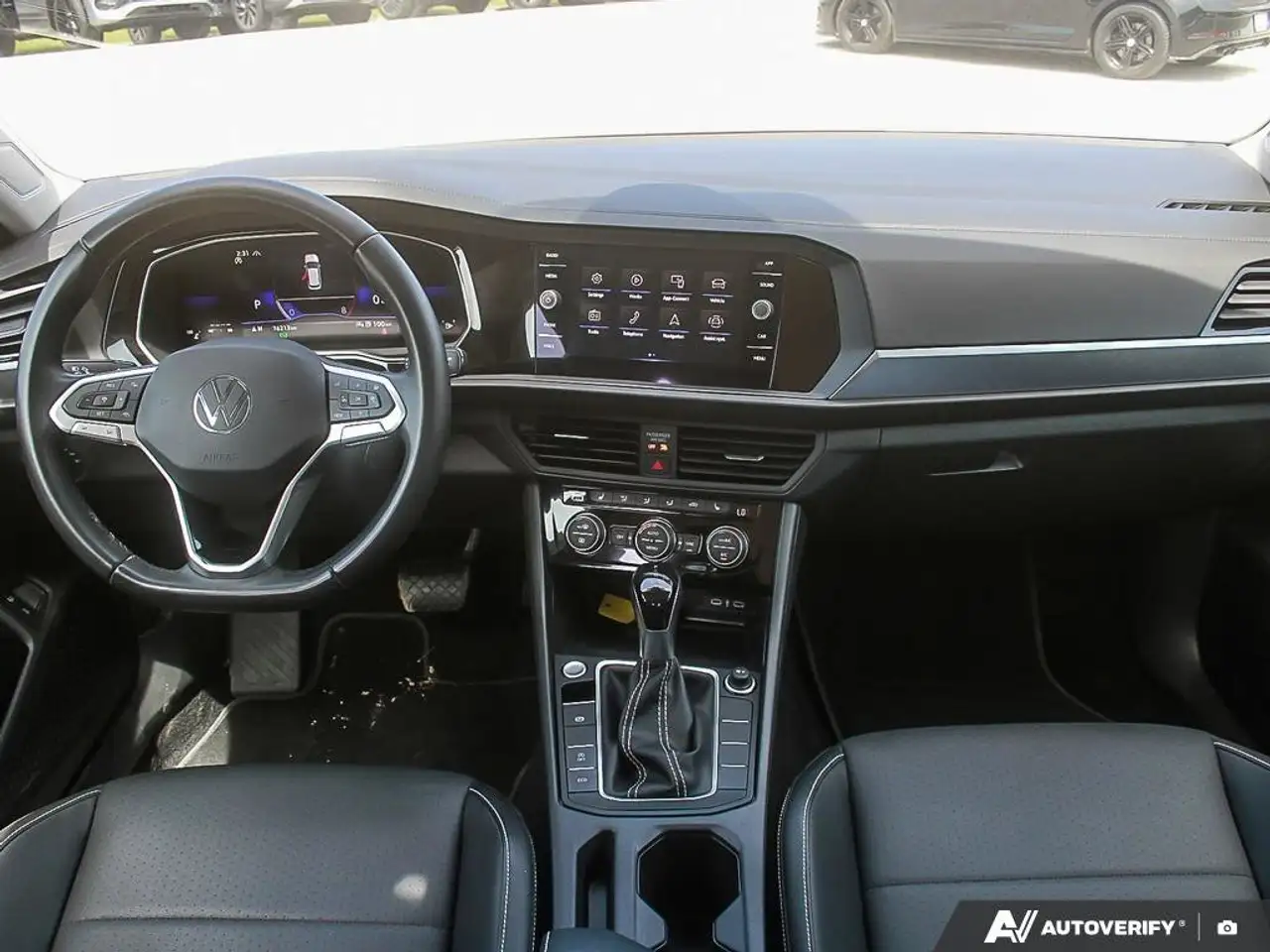 Volkswagen Jetta снимка Volkswagen Jetta