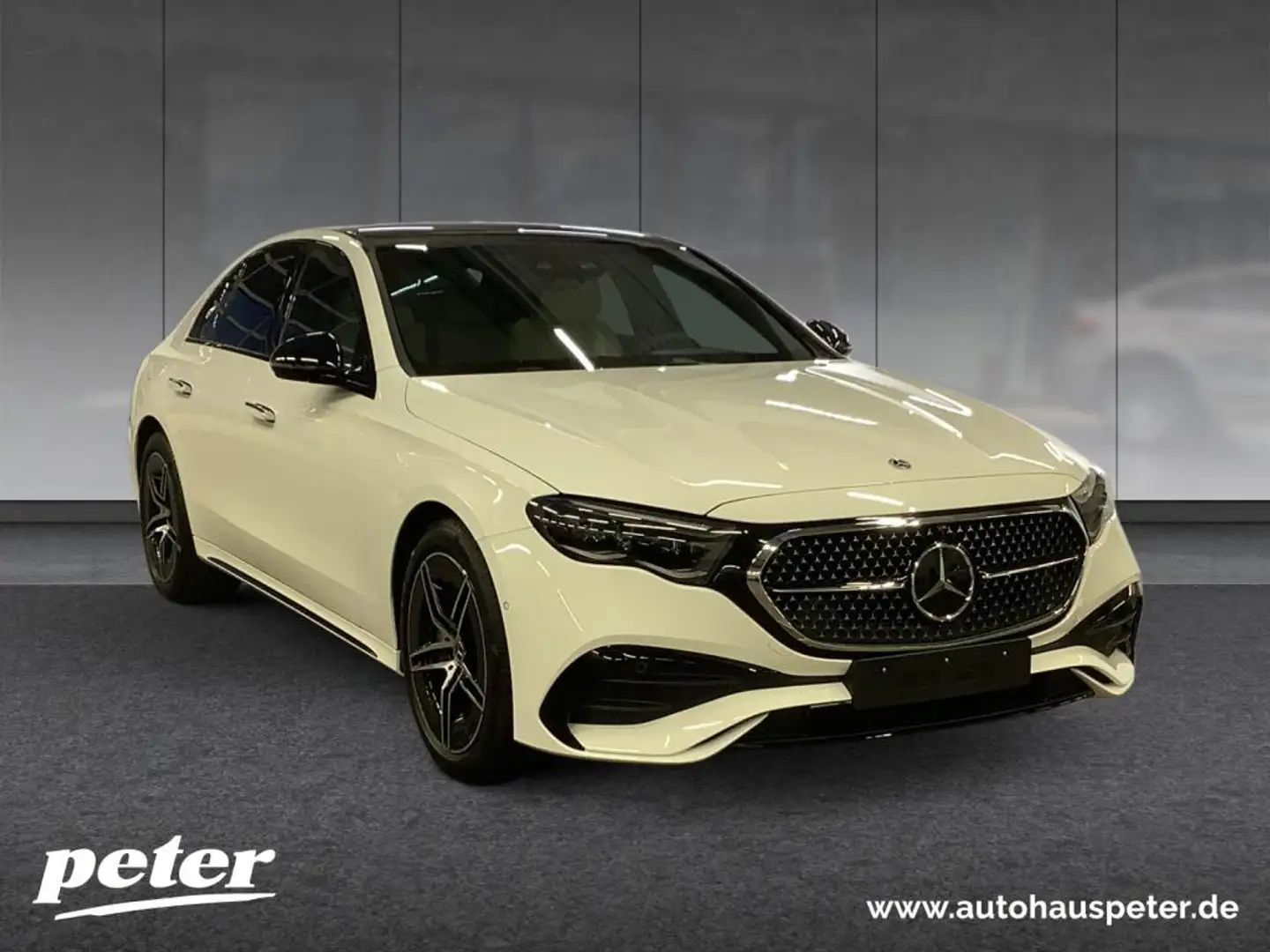 Mercedes-Benz E 200 Limousine AMG+NIGHT+19"+SUPERSCREEN+360° Bianco - 2