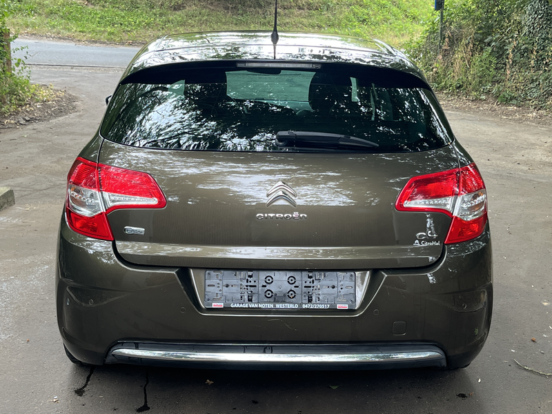 Citroen C4 1.6HDI Xenon-Navi-Pano-Verw.Leer-BT-Pdc-15" — photo 8