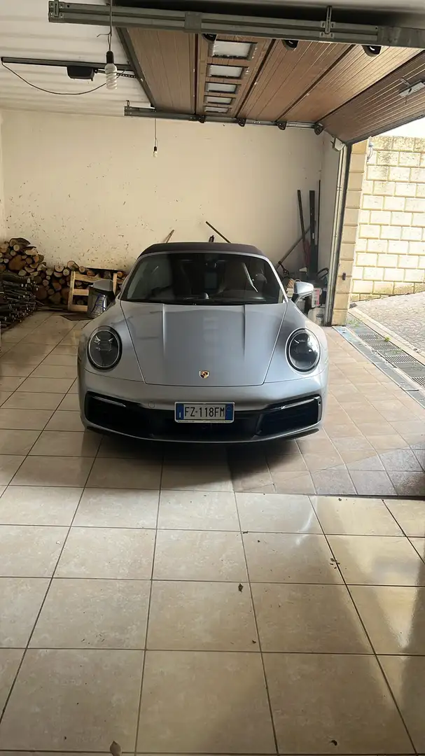 Porsche 911 Cabrio 3.0 Carrera 4S auto Grau - 2