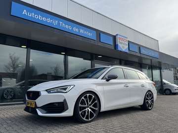 Sportstourer 1.4 e-Hybrid 245 VZ | Elektrische Tre