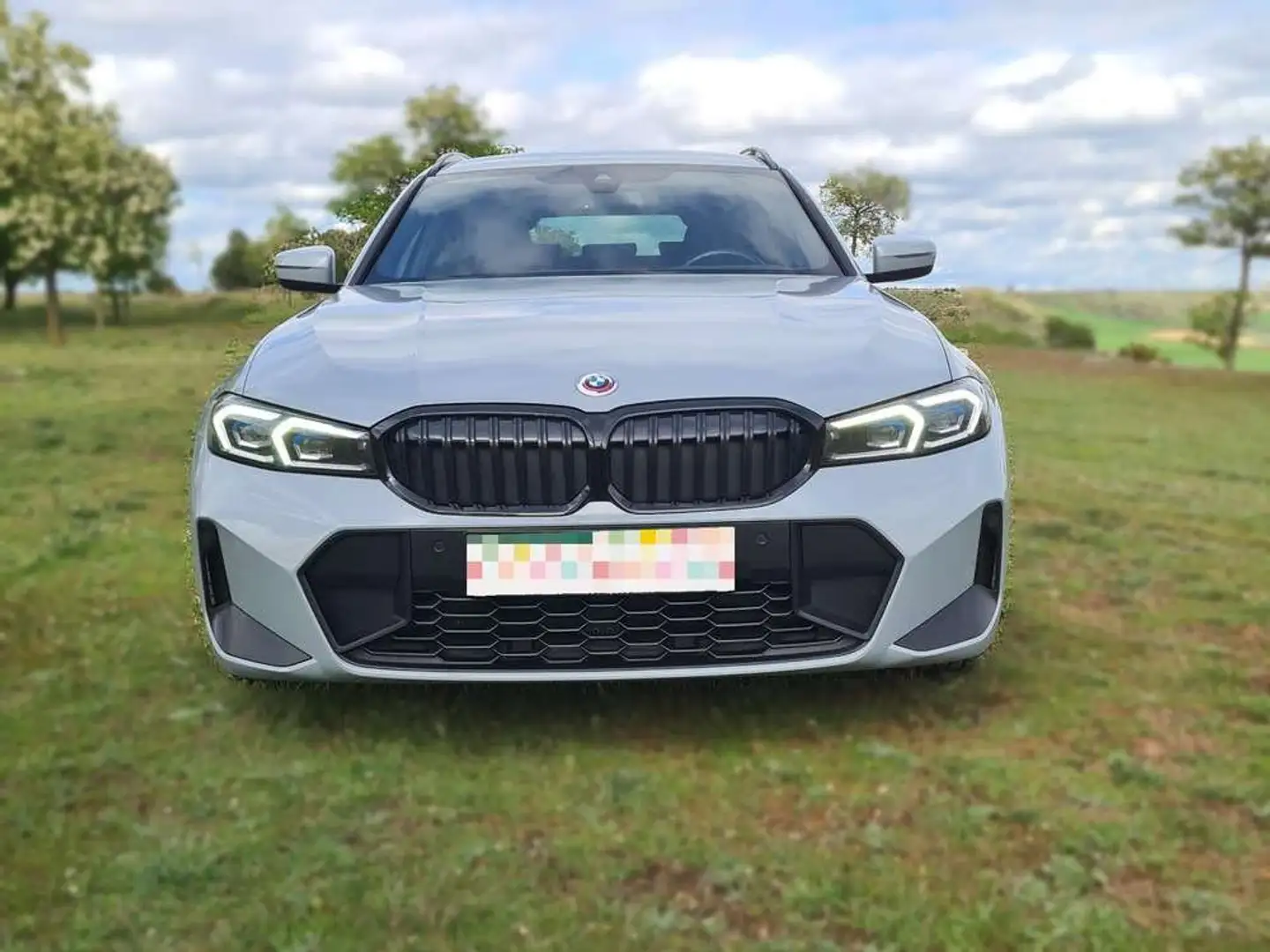 BMW 320 320d Auto.Touring Gris - 2
