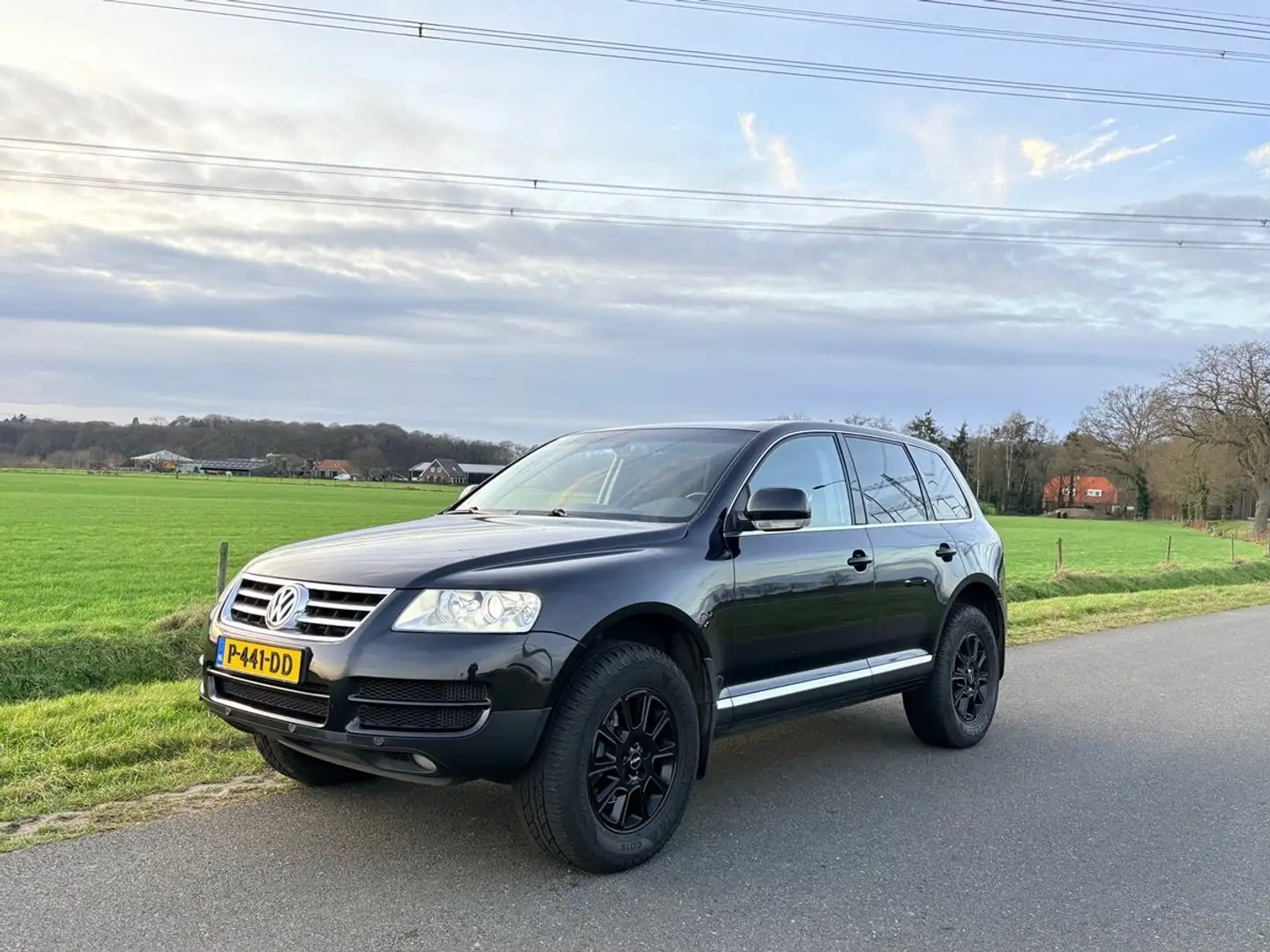 Volkswagen Touareg 3.0 TDI Aut., Navi, Cruise, ECC, Haak, Weinig KM Schwarz - 2