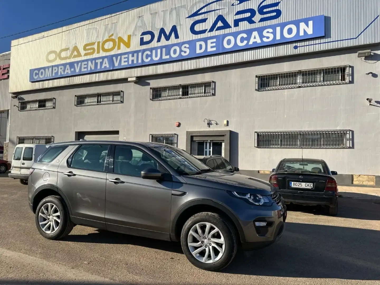 Land Rover Discovery Sport 2.0TD4 SE 4x4 150 Gris - 1