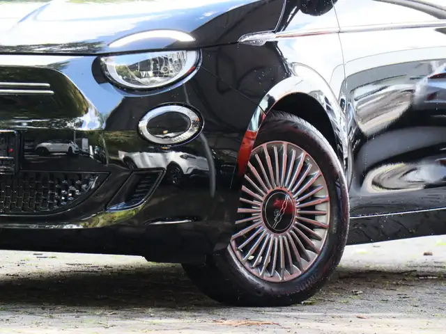 Fiat 500 view 5
