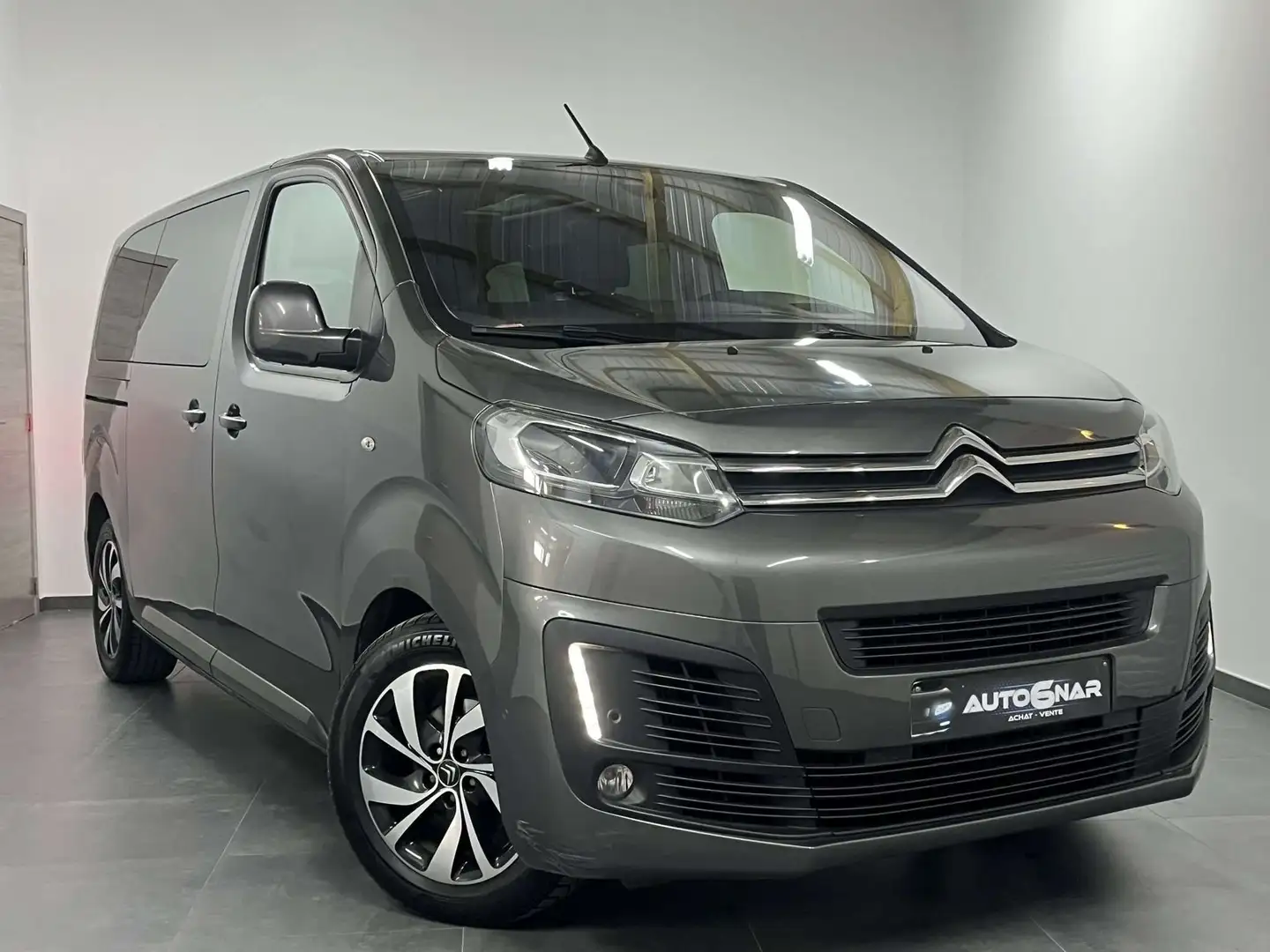 Citroen Spacetourer 2.0 BlueHDi XL 8pl - Boite auto -1erMain - CarPlay Noir - 1