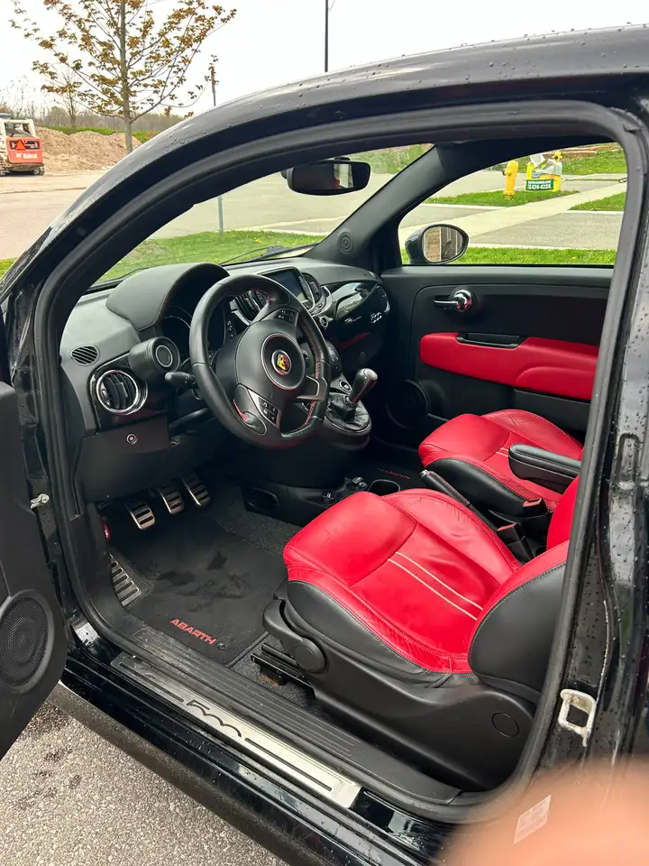 Fiat 500 Abarth снимка Fiat 500 Abarth