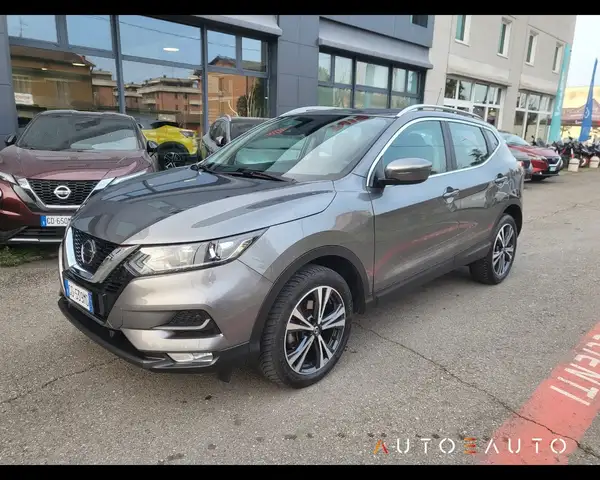 Nissan Qashqai 1.3 dig-t Acenta Premium 140cv