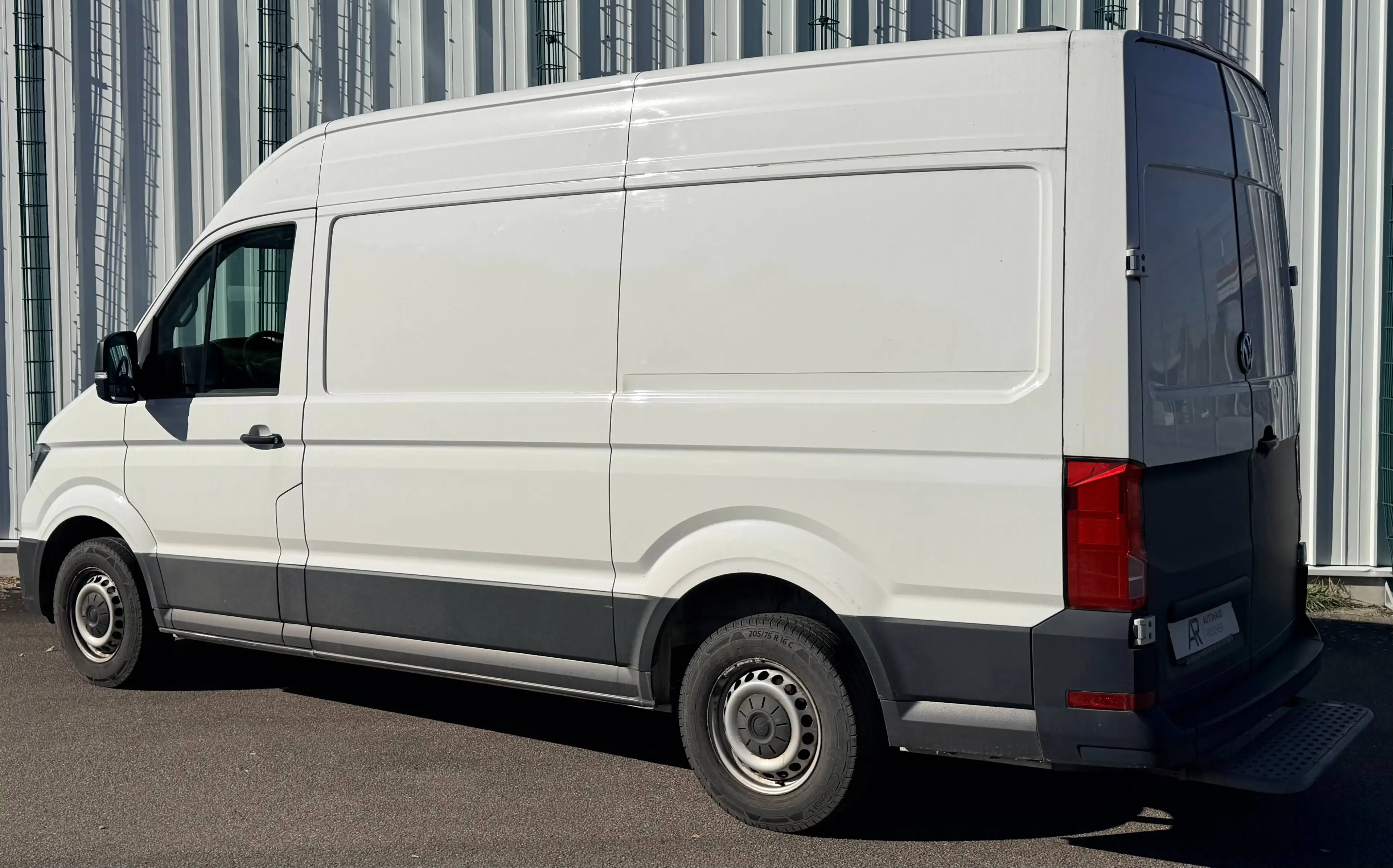 Volkswagen Crafter Kasten 35 mittellang Hochdach DSG Navi 3 Sitzer — photo 2
