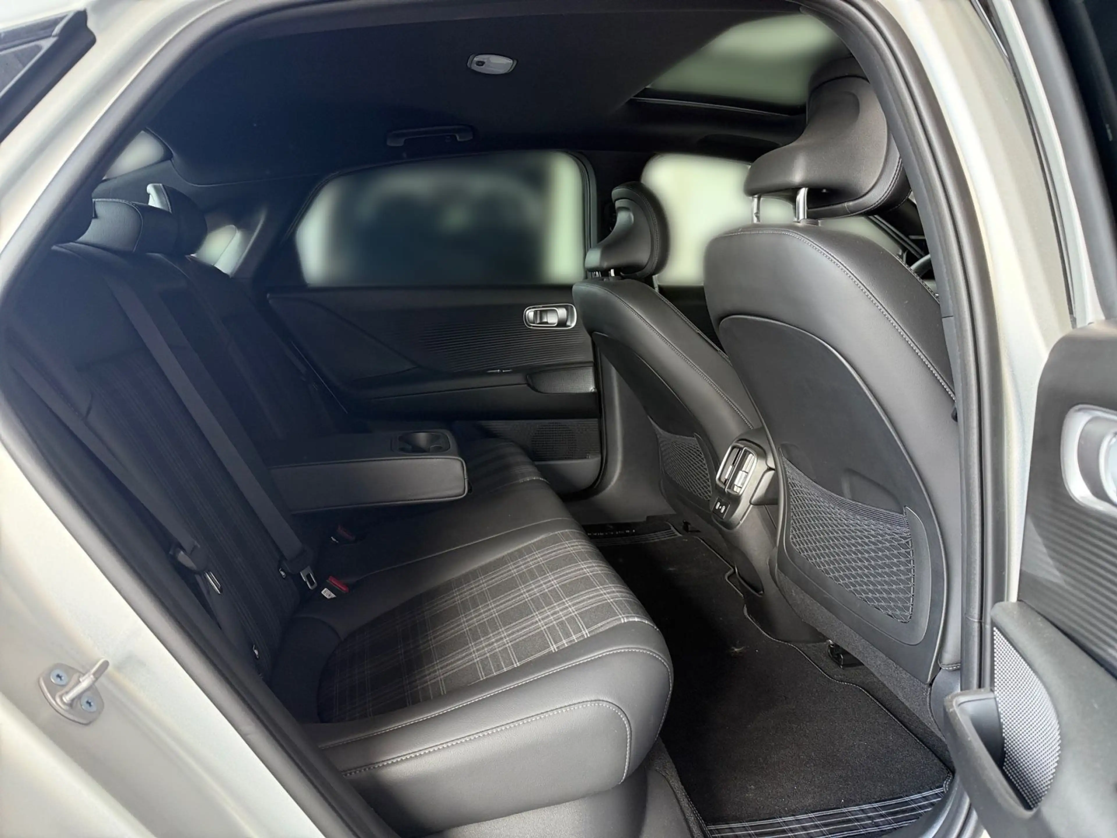 Hyundai IONIQ 6 77,4kWh 4WD FIRST EDITION — photo 14