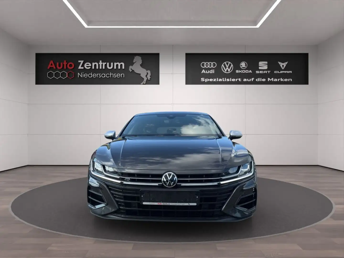 Volkswagen Arteon Shooting Brake 2.0 TSI R 4M PANO*CarPlay*360°Cam Grau - 2