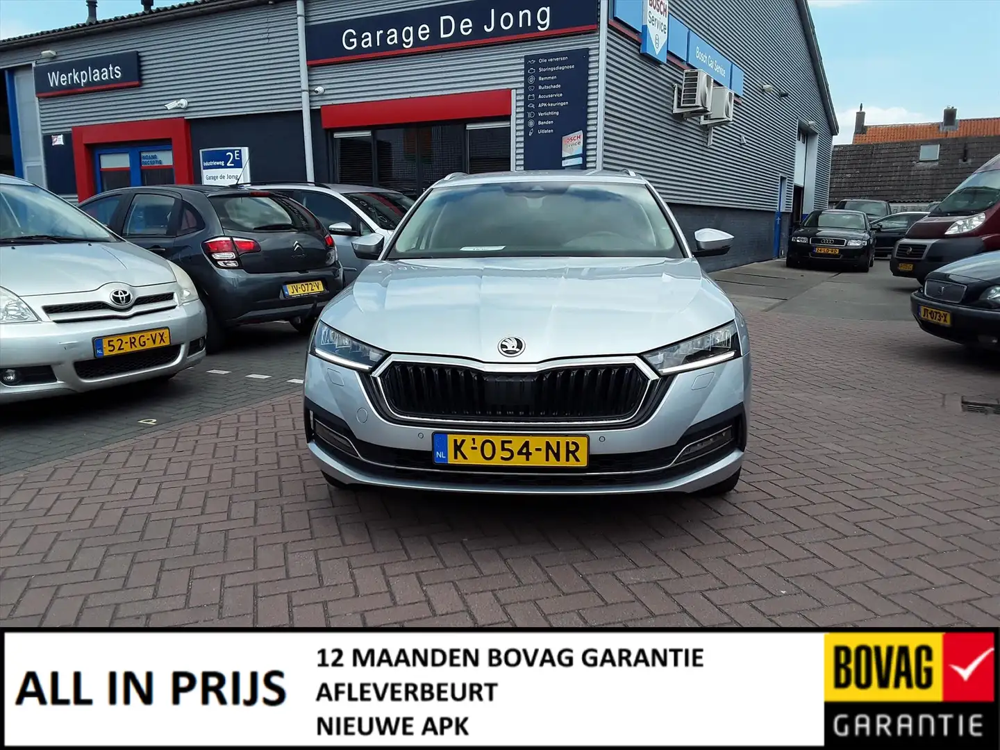 Skoda Octavia Combi 1.0 TSI 110pk Business Edition Plus Gris - 1