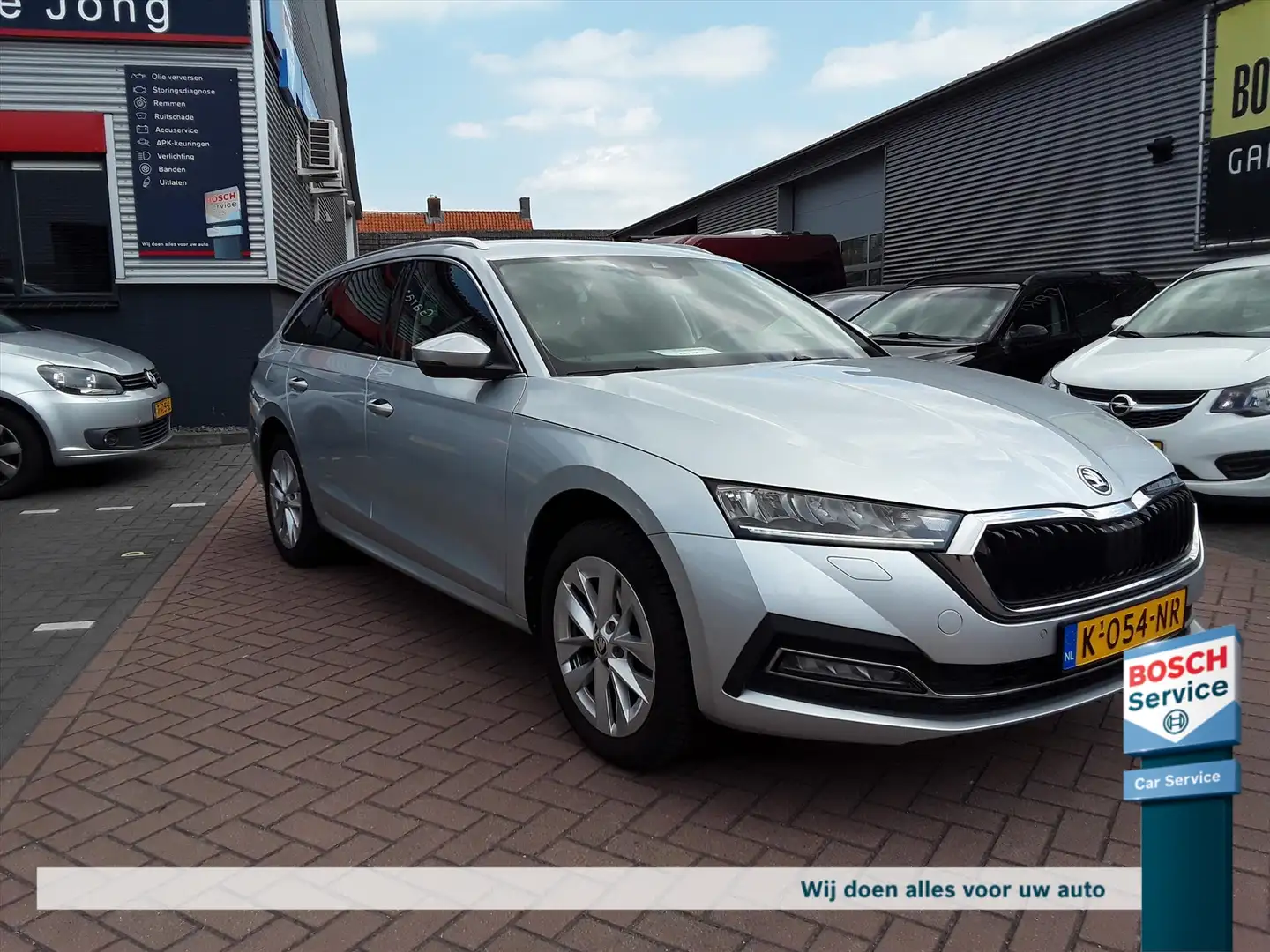 Skoda Octavia Combi 1.0 TSI 110pk Business Edition Plus Gris - 2
