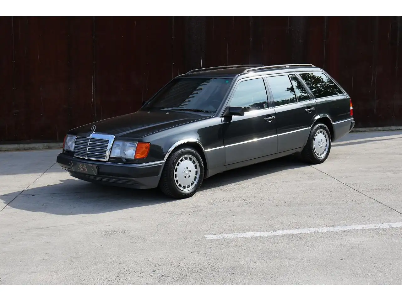 Mercedes-Benz E-Class E 300 1990
