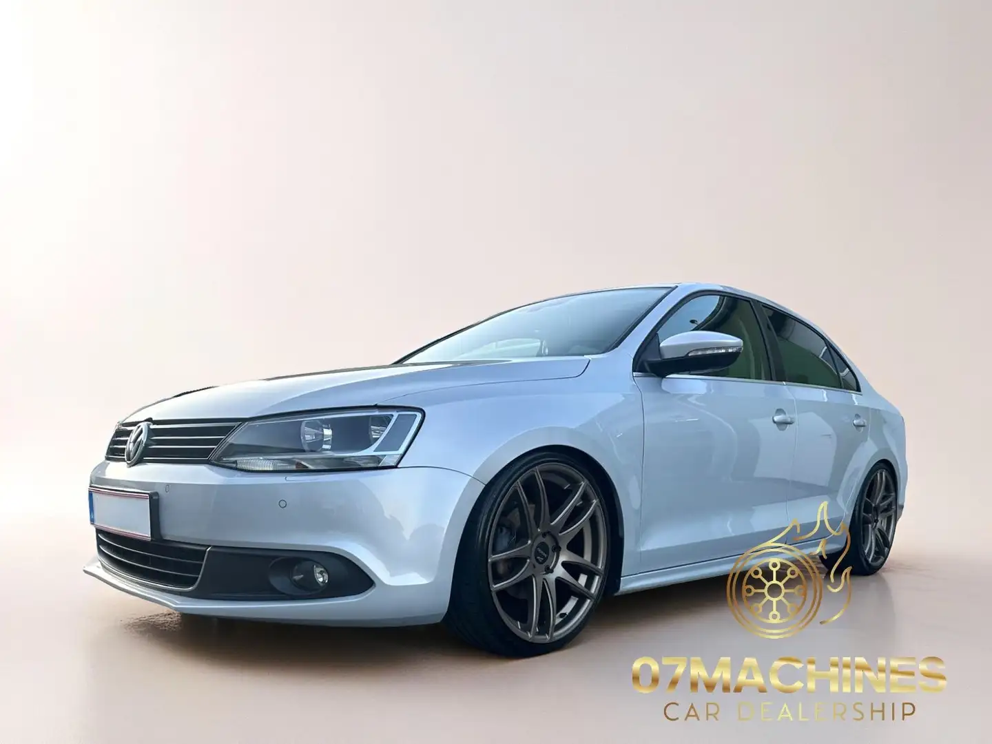 Volkswagen Jetta Highline Gris - 1
