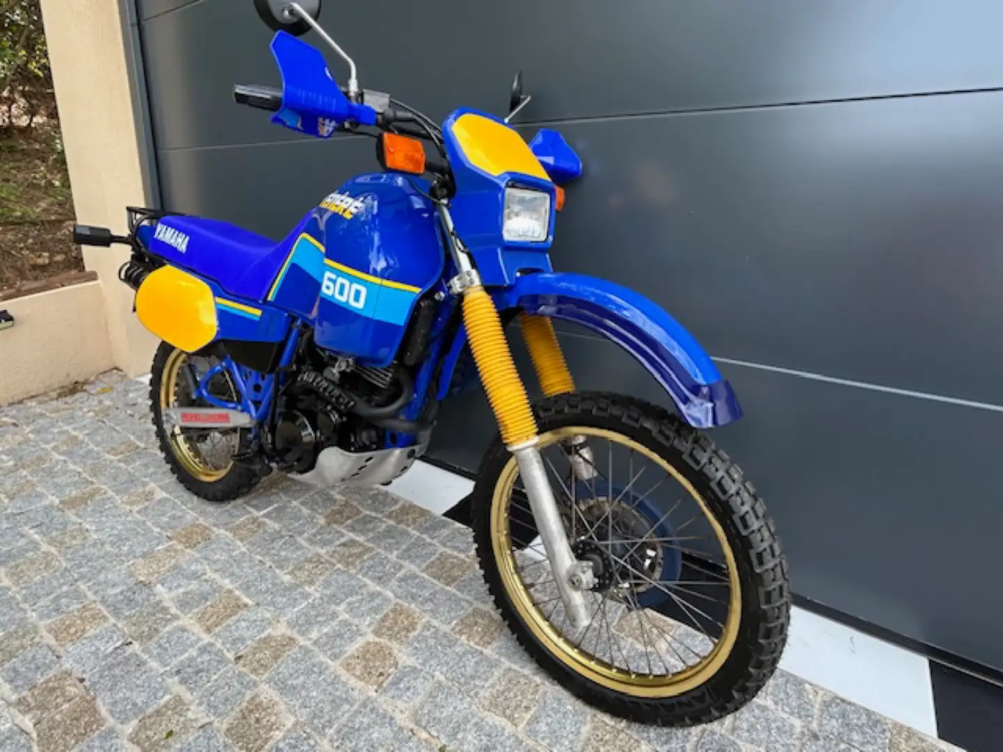 Yamaha XT 600 Bleu - 2