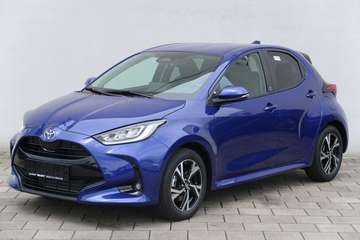 Yaris Hybrid    Teamplayer+Comfort Pak *EXPORT