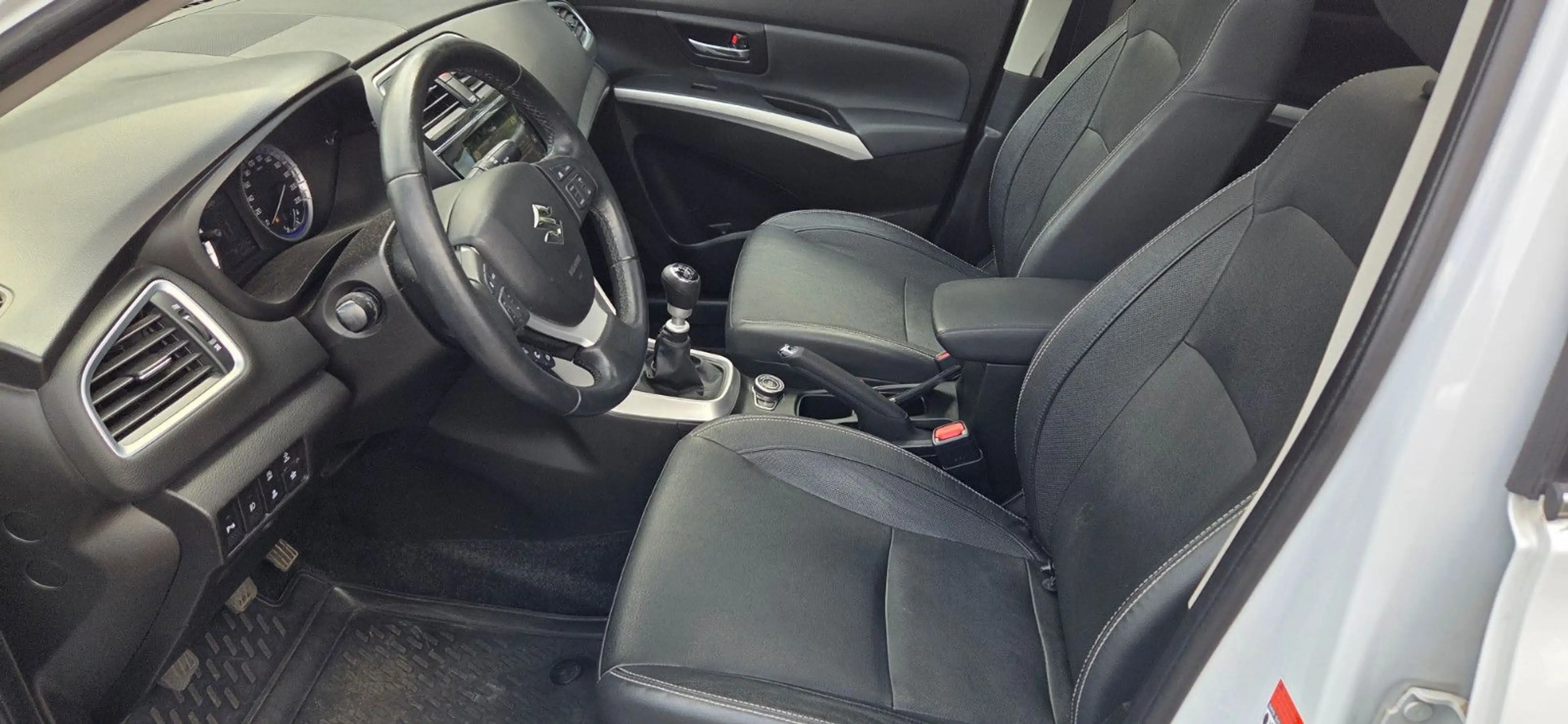 Suzuki SX4 S-Cross 1.4 Comfort+ Hybrid ALLGRIP — photo 7